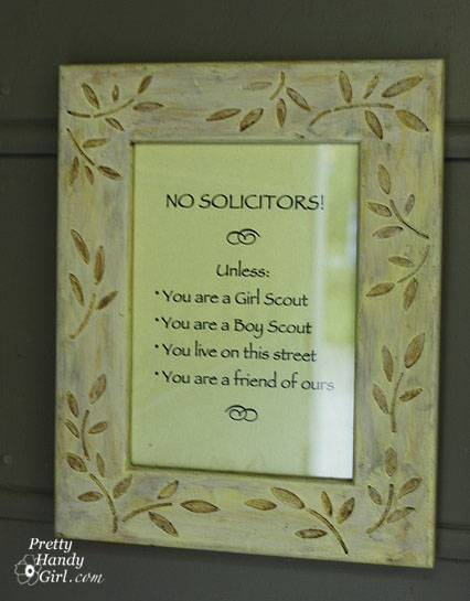 CloseUpSign