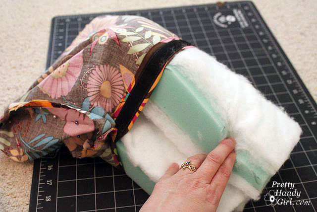 fold_foam_into_pillow