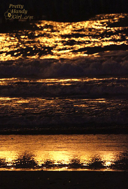 golden_wave_patterns