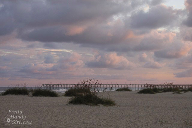 pink_clouds_over_pier