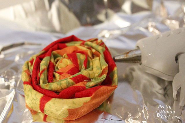 finish_off_rose_with_hot_glue