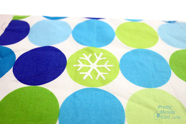 one_snowflake_on_fabric
