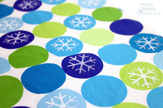 snowflake_decorated_fabric