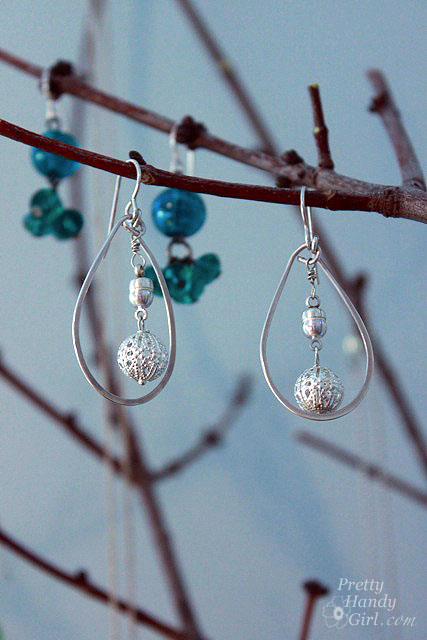 earrings_on_branch