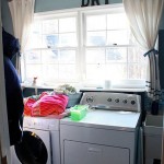 peek_around_laundry_room