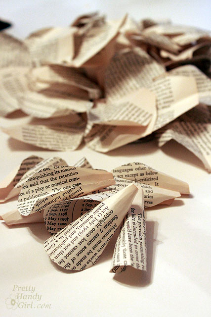 pile_of_rose_petals