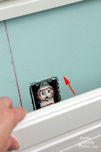press_wall_against_outlet