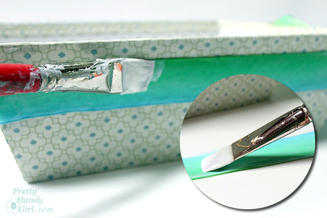 mod_podge_ribbon_on_box