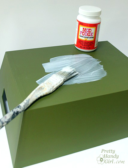 spread_on_mod_podge