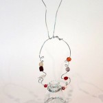 beaded_curled_wire_hanger