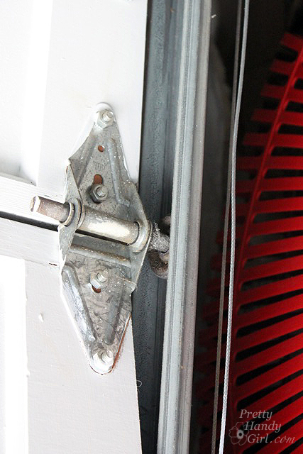 roll_garage_door_down_more