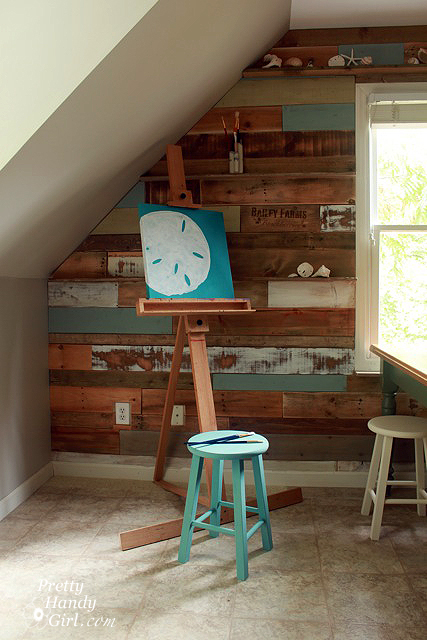 easel_against_wall