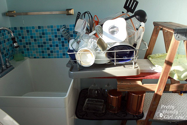 DIY_drying_rack_laundry_room