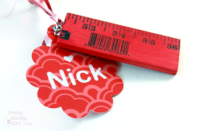 name_tag_side