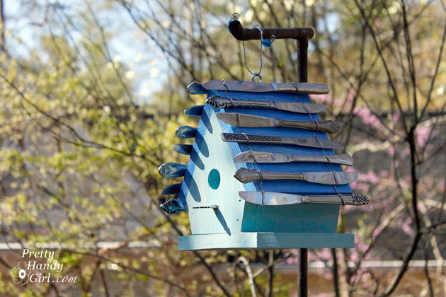 Finished-birdhouse-outside