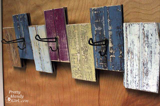 chippy_board_hangers