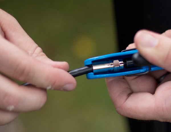 Attaching-an-F-Connector