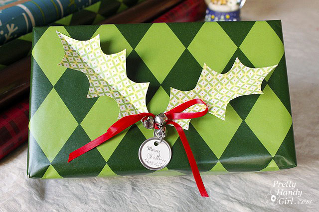Holly Leaves Gift Wrap