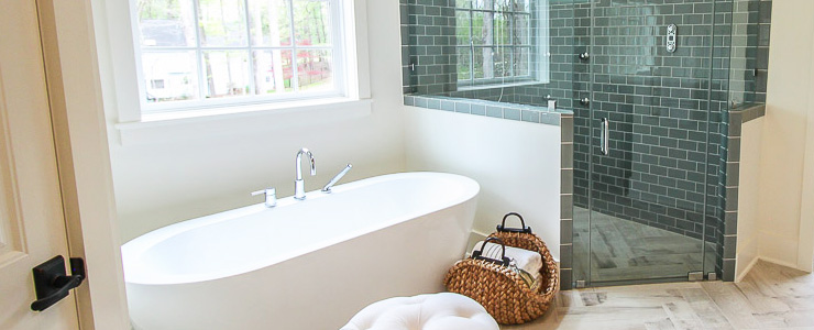 12 Ways to Decorate a Bathroom | Pretty Handy Girl