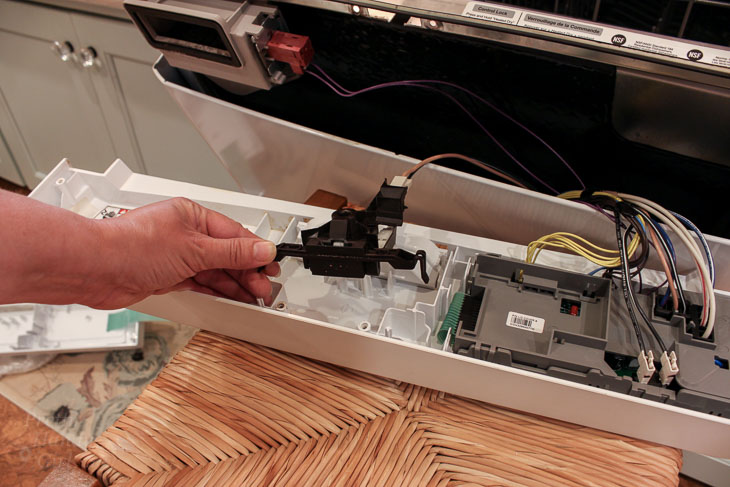 How to Repair a Dishwasher